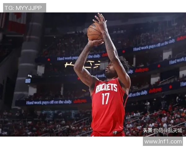 伊森受伤重创火箭防守体系,乌度卡战术调整激活惠特摩尔阿门·汤普森